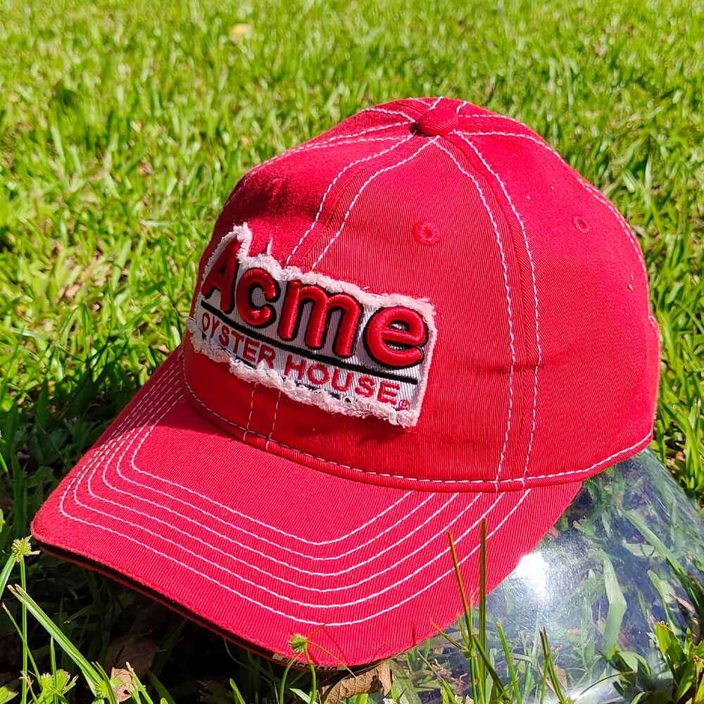 Topone Custom Cotton Fabric Applique on Front Panel Cotton Twill Fabric Baseball Caps Solid Red Color Left View